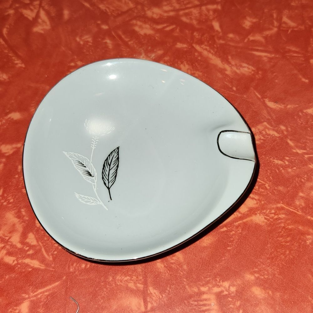 Sapphire by Deville Small Ashtray